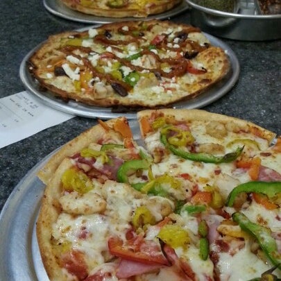 12/18/2012にSamantha I.がPie Five Pizzaで撮った写真