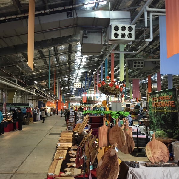 8/16/2015 tarihinde Cloud C.ziyaretçi tarafından Old Bus Depot Markets'de çekilen fotoğraf