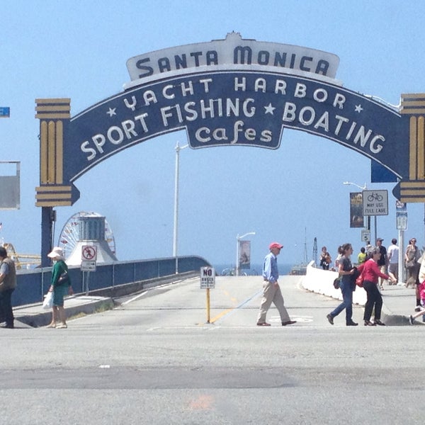 รูปภาพถ่ายที่ Santa Monica Pier Aquarium โดย Bill S. เมื่อ 5/10/2013
