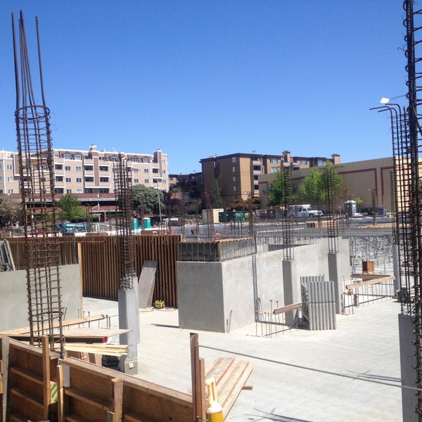 Shellmound Sf Emery Go-Round Shellmound at Public Market Stop (Shellmound - Powell ...
