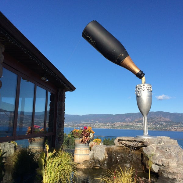 Photo taken at Summerhill Pyramid Winery by Marie-Julie G. on 9/26/2015