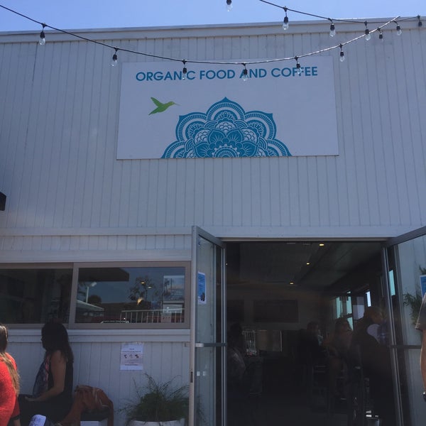 รูปภาพถ่ายที่ GOODONYA Organic Restaurant โดย Jennifer D. เมื่อ 4/30/2016