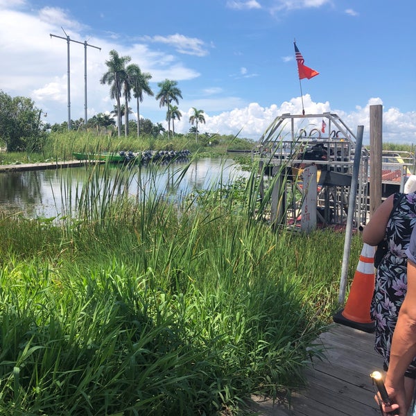 รูปภาพถ่ายที่ Everglades Holiday Park โดย Pakizeguner เมื่อ 8/22/2018