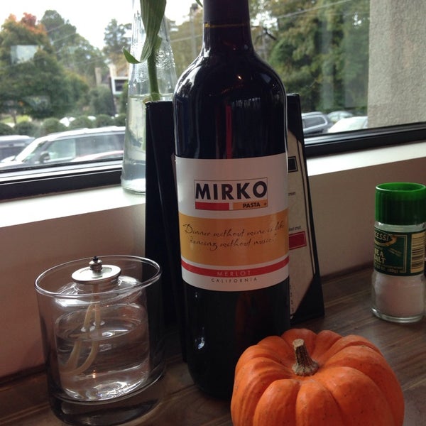 รูปภาพถ่ายที่ Mirko Pasta โดย Greta W. เมื่อ 10/22/2013