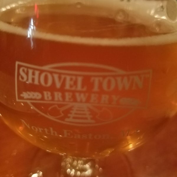 Das Foto wurde bei Shovel Town Brewery von Dan T. am 2/22/2019 aufgenommen