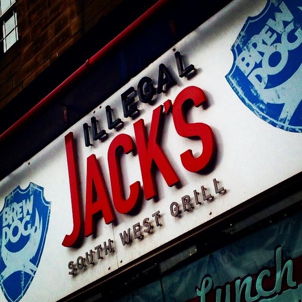 Foto diambil di Illegal Jack&#39;s South West Grill oleh Clayer C. pada 8/17/2014