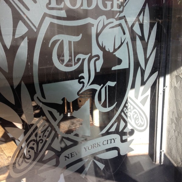 Foto tirada no(a) The Lodge Club por Ravin D. em 10/3/2014