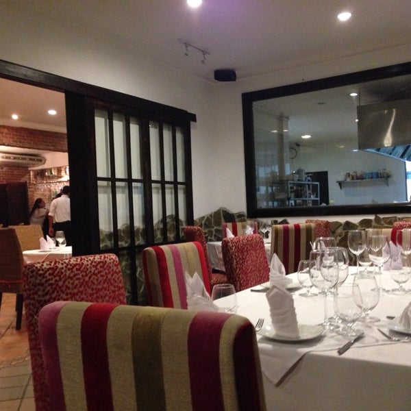 Photo taken at La Valentina Restaurante &amp; Bar by Diógenes C. on 12/22/2013
