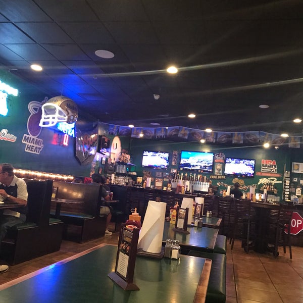 Sports Grill Miami, FL