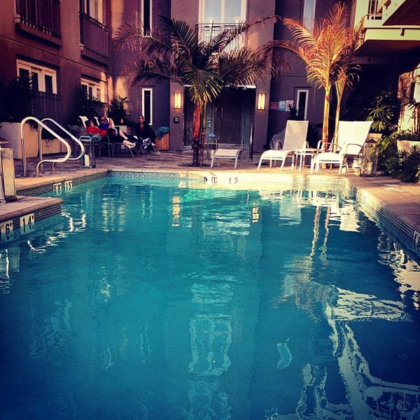 Photo taken at Hotel Amarano Burbank-Hollywood by Peej P. on 6/4/2013