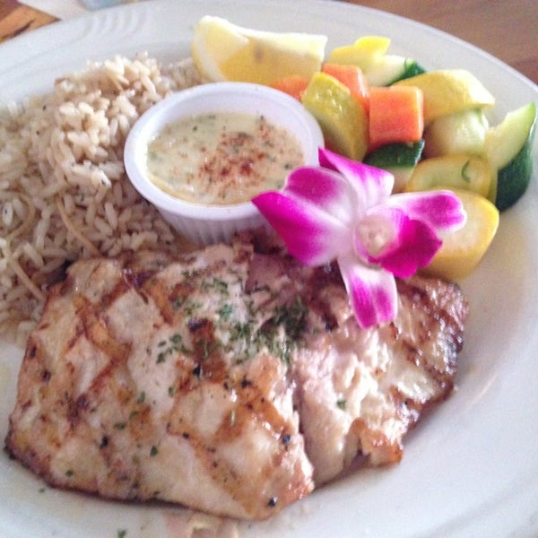 Kona Inn Restaurant Seafood Restaurant in Kailua Kona