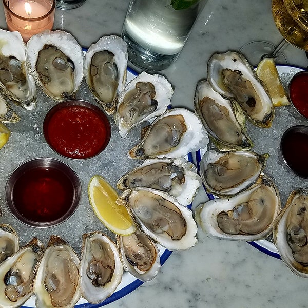 Awesome Oysters! Tip: make a reservation through open table to ensure you have a seat, gets really packed.