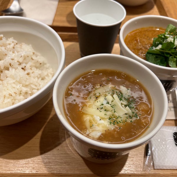 Мисо суп токио сити. Мисо суп с фунчозой. Мисо суп с лососем. Мисо суп токио сити. Токио суп.