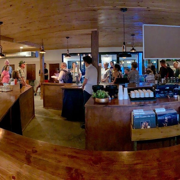 7/21/2019 tarihinde Mike D.ziyaretçi tarafından Pinewood Coffee Bar'de çekilen fotoğraf