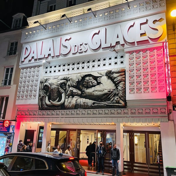รูปภาพถ่ายที่ Palais des Glaces โดย Matt V. เมื่อ 10/9/2021