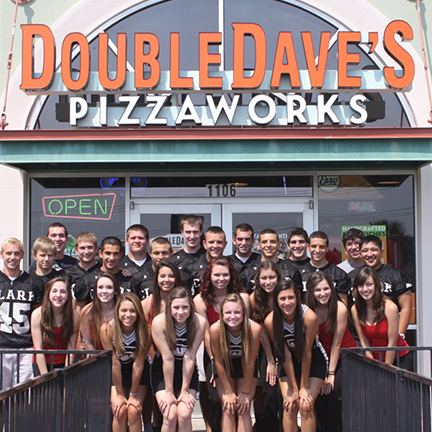 รูปภาพถ่ายที่ DoubleDaves Pizzaworks - San Antonio โดย Daniel D. เมื่อ 7/7/2015