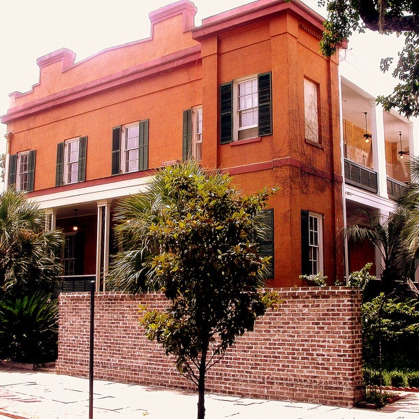7/11/2015 tarihinde Sorrel Weed House - Haunted Ghost Tours in Savannahziyaretçi tarafından Sorrel Weed House - Haunted Ghost Tours in Savannah'de çekilen fotoğraf