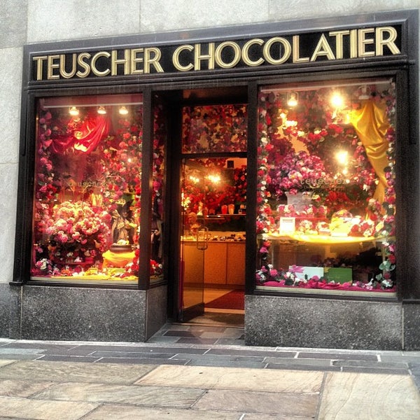 Photo taken at teuscher Chocolates - Rockefeller Center by Redha J. on 10/1/2012