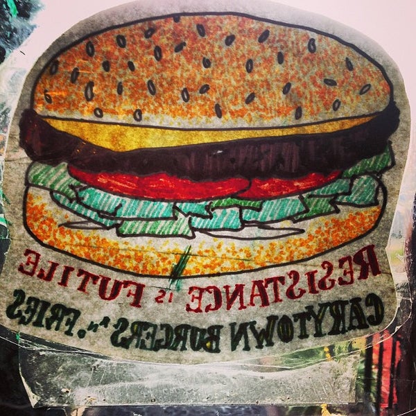 1/3/2013にW. R. L. S.がCarytown Burgers &amp; Friesで撮った写真