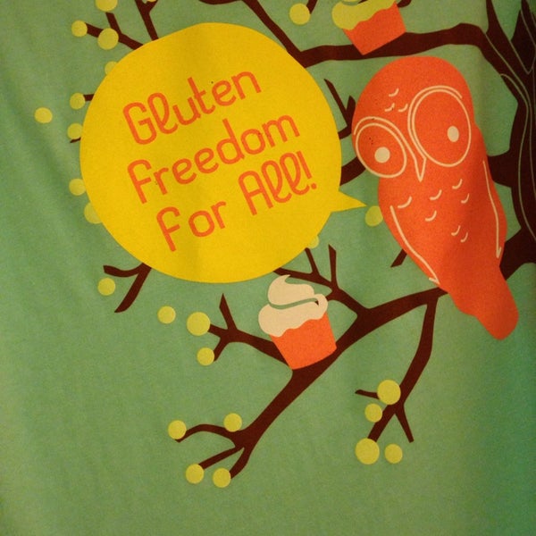 รูปภาพถ่ายที่ Tu-Lu&#39;s Gluten Free Bakery โดย Matt เมื่อ 1/20/2014