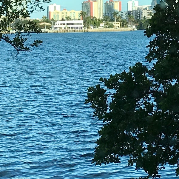 Photos at Houston's 17355 Biscayne Blvd