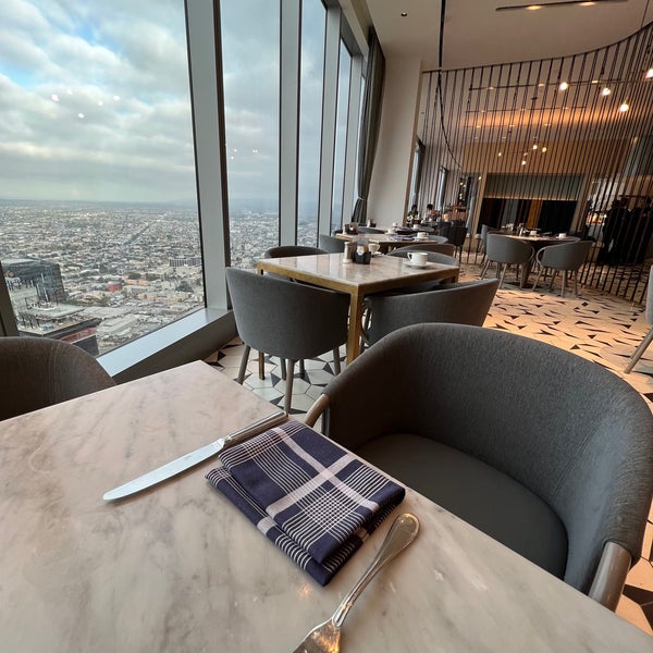 Dekkadance Buffet in Financial District