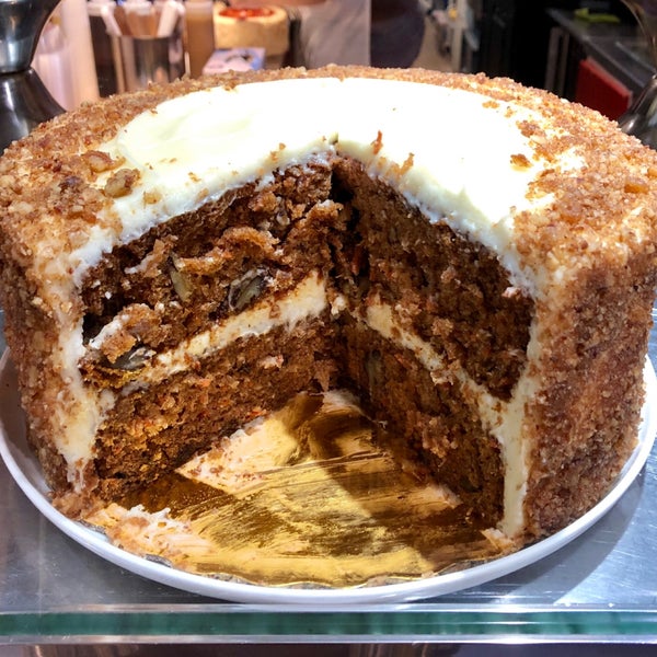 Perfect follow up to any lunch or dinner in Wynwood Edgewater. Pies, Cakes & Cookies not to miss. From pecan pies, s’mores pies, brownies and pies, carrot cakes, red velvets to German chocolate & more