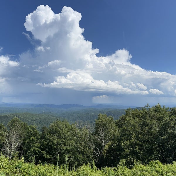 Thunder Hill Overlook 3 tips from 182 visitors