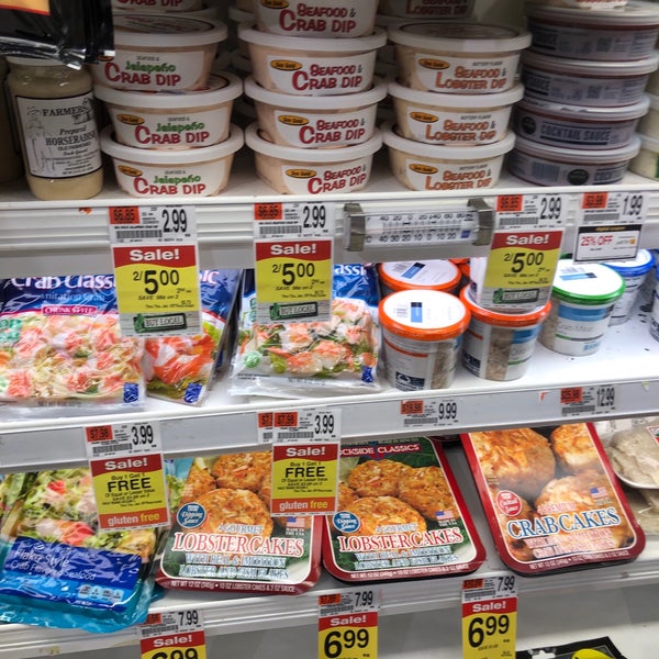 Shaw's Grocery Store in Hyannis