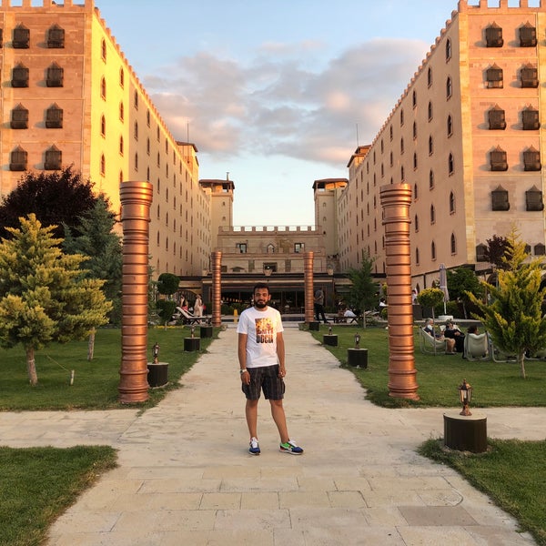 Das Foto wurde bei Suhan Cappadocia Hotel &amp; SPA von Abdulkadir Gemici 👑 am 6/26/2021 aufgenommen