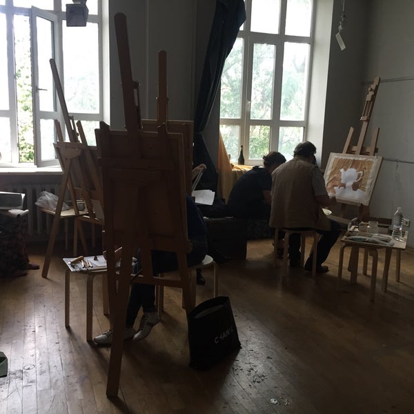 Академия сурикова. Техникум сурикова красноярск. Мгахи им. Суриков колледж. Суриков колледж.