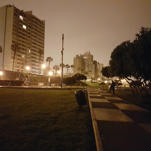 Foto diambil di Parque María Reiche oleh Ricardo C. pada 9/8/2016