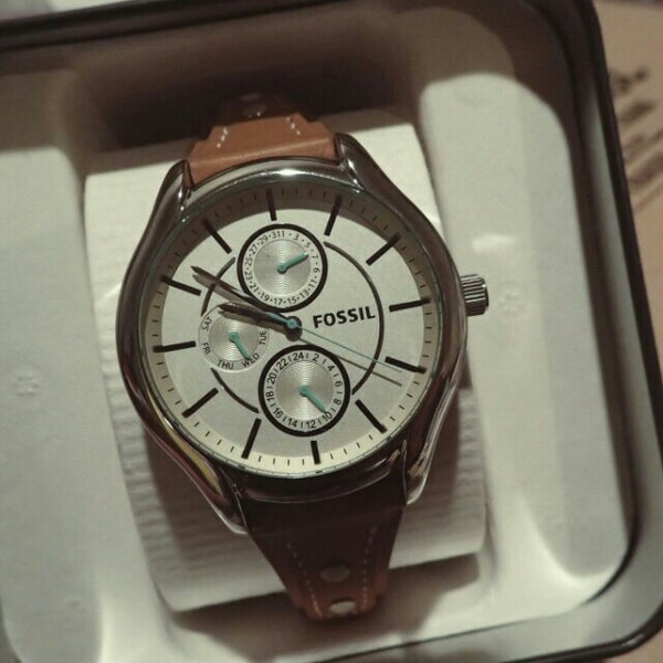 Fossil Outlet - 261055 Cross Iron Blvd 