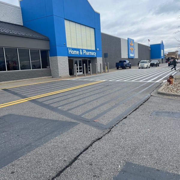 Walmart Supercenter Columbus, OH