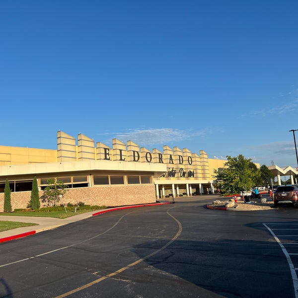 Photo taken at Eldorado Gaming Scioto Downs by Rick W. on 7/23/2022