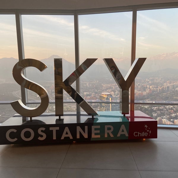 Photo taken at Sky Costanera by Anninha P. on 8/19/2022