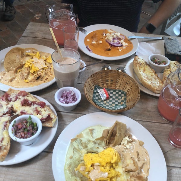 Photo taken at La Cafetería by Mario R. on 3/16/2019