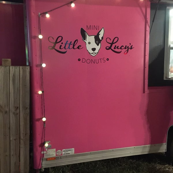 Photo taken at Little Lucy&#39;s Mini Donuts by Andrea S. on 10/9/2015