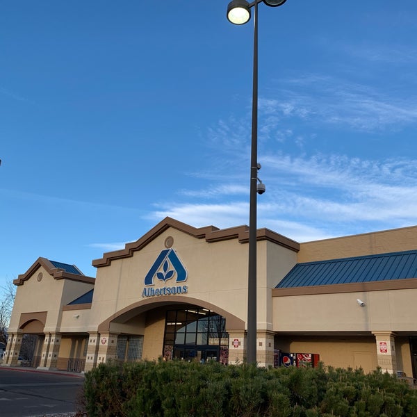 Albertsons Grocery Store in Missoula