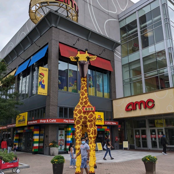 Photo taken at LEGOLAND Discovery Center Boston by Chongwoo Y. on 9/27/2020