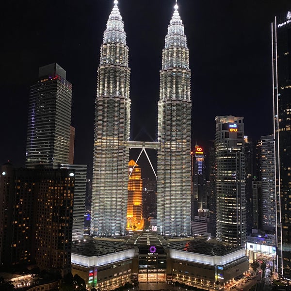 5/19/2023 tarihinde Paolo L.ziyaretçi tarafından SkyBar Kuala Lumpur'de çekilen fotoğraf