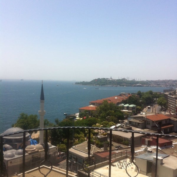 รูปภาพถ่ายที่ Padya Residence โดย GüMüŞ F. เมื่อ 6/26/2014