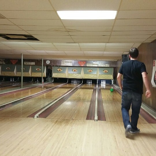 KingPin Lanes 1 tip from 122 visitors