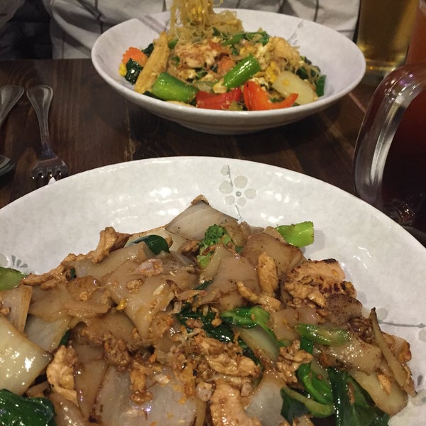 Photo taken at Topaz Thai Authentic by Gabby D. on 4/18/2018