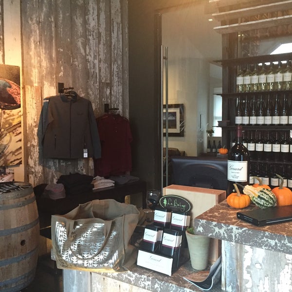 10/4/2015にMYがGirard Winery Tasting Roomで撮った写真