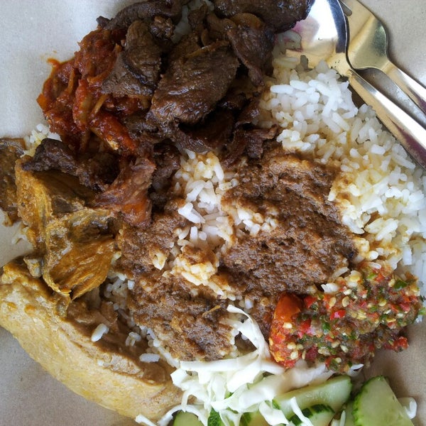 Restoren Bunga Cengkih Asian Restaurant