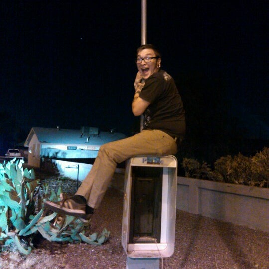 разбитый iphone 10. груда битого стекла. Broken 11. Broken 11. разбитый iphone 11 pro max.