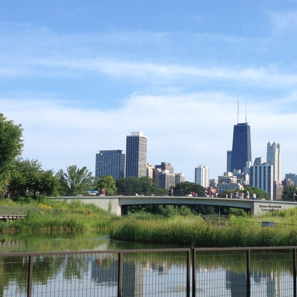 Patio at Cafe Brauer Lincoln Park 9 tips