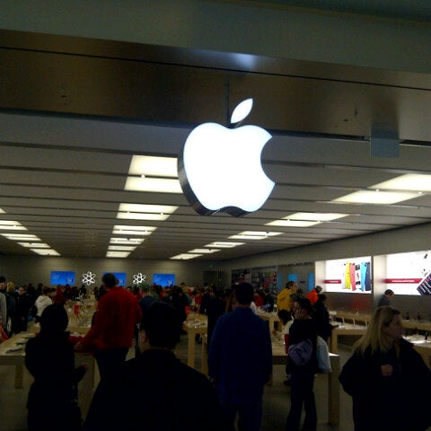 Apple Roosevelt Field Garden City Ny