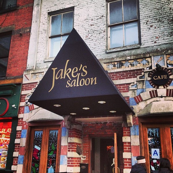 Foto tirada no(a) Jake&#39;s Saloon por Jake S. em 1/6/2013